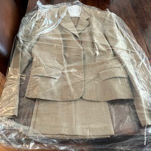 Victoria’s Women’s Blazer and Pant Set